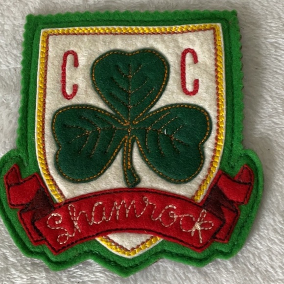 Vintage Patch Collection - Hockey, Shamrock, Space Shuttle - Picture 3 of 7